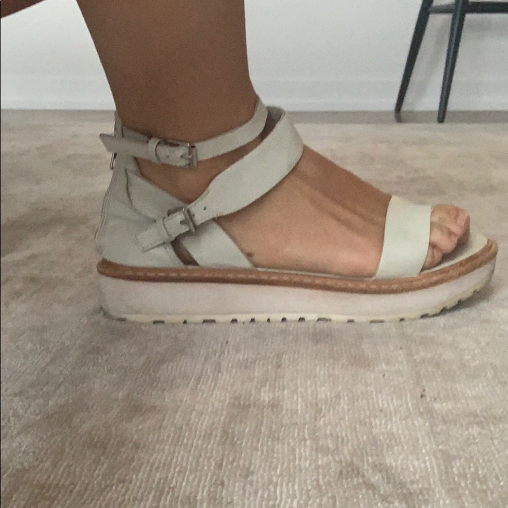 💛Dolce Vita sandals - Picture 6 of 6